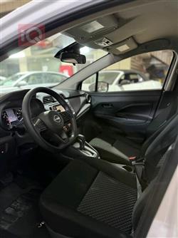 نیسان ڤێرسا